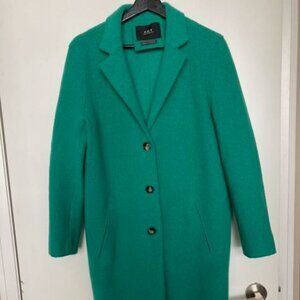 Green lightweight coat